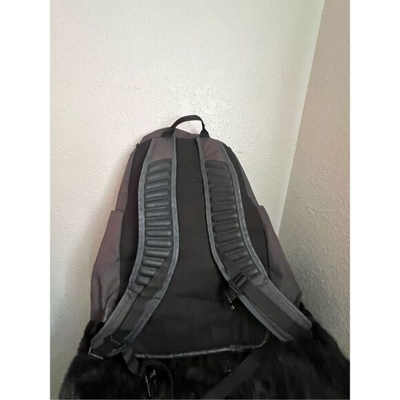 Nike Elite Quad Zip System Black Pink Breast Cancer Sport  Backpack Elite - Picture 8 of 8